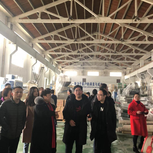 無(wú)錫朗威總經(jīng)理龐海波受邀參加麥杰機(jī)械指導(dǎo)交流會(huì)
